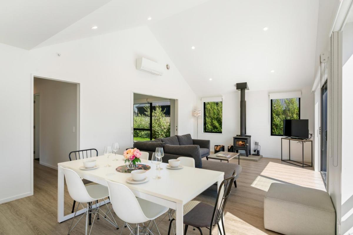 Suitetrails - Northlake Hideaway - Wanaka Holiday Home