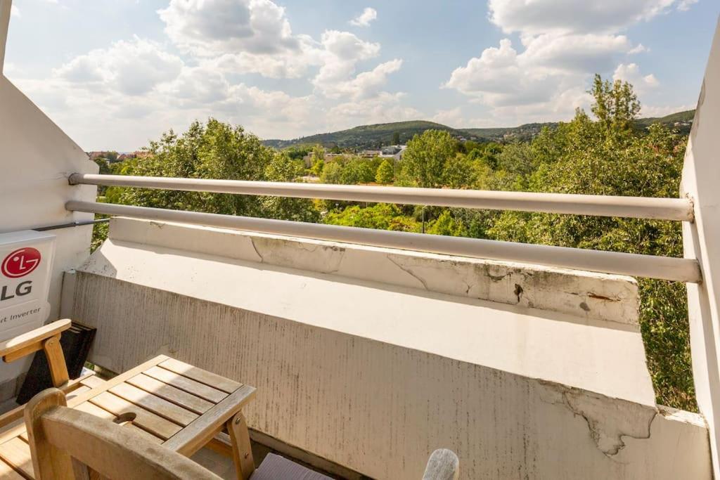 Suitetrails - Lovely 1 Bedroom Flat - Gazdagrét