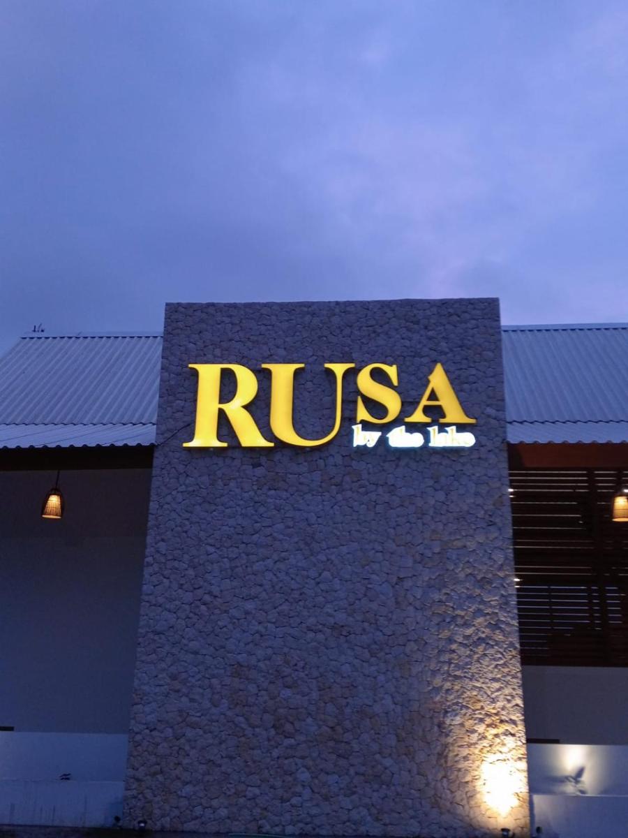 Rusa by The Lake - Housity