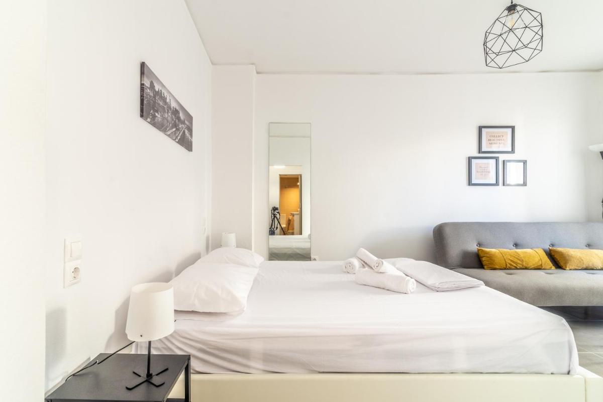 Suitetrails - Envite Apartment in City Center