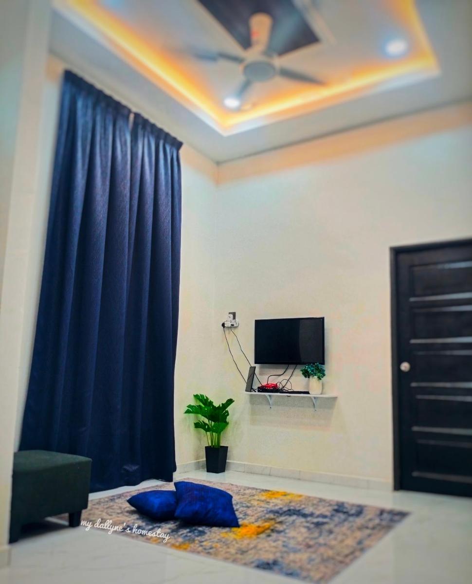 My Dallyne's Homestay at Teluk Menara, Kuala Terengganu - Housity