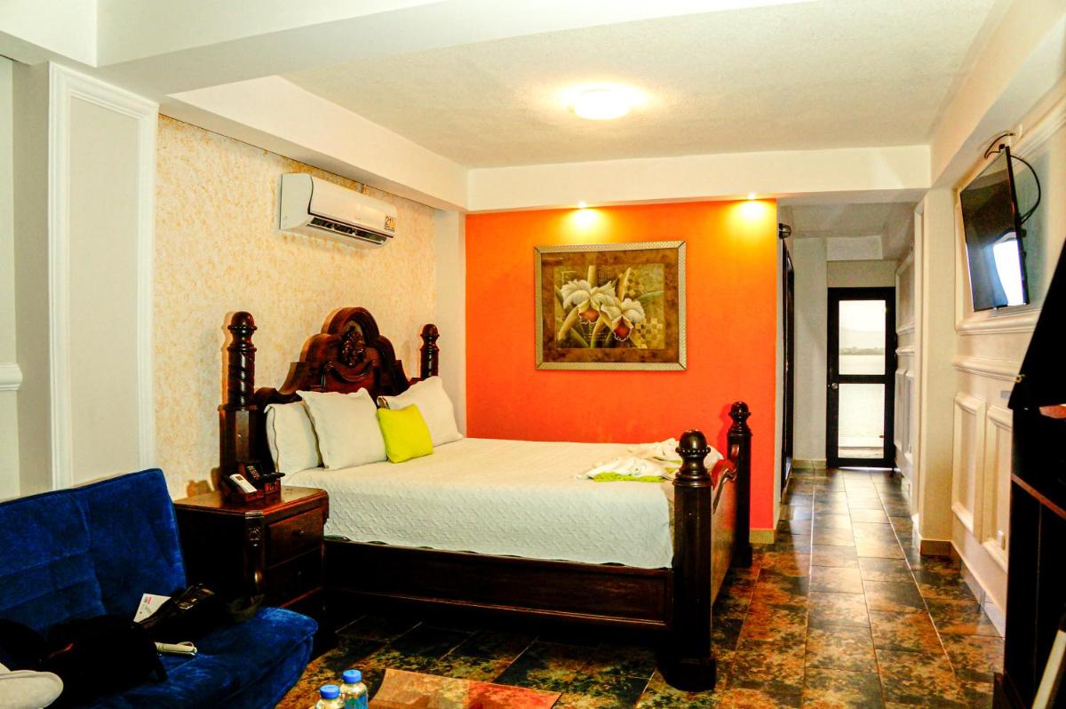 Hotel Mi Paraíso Río Dulce - Housity