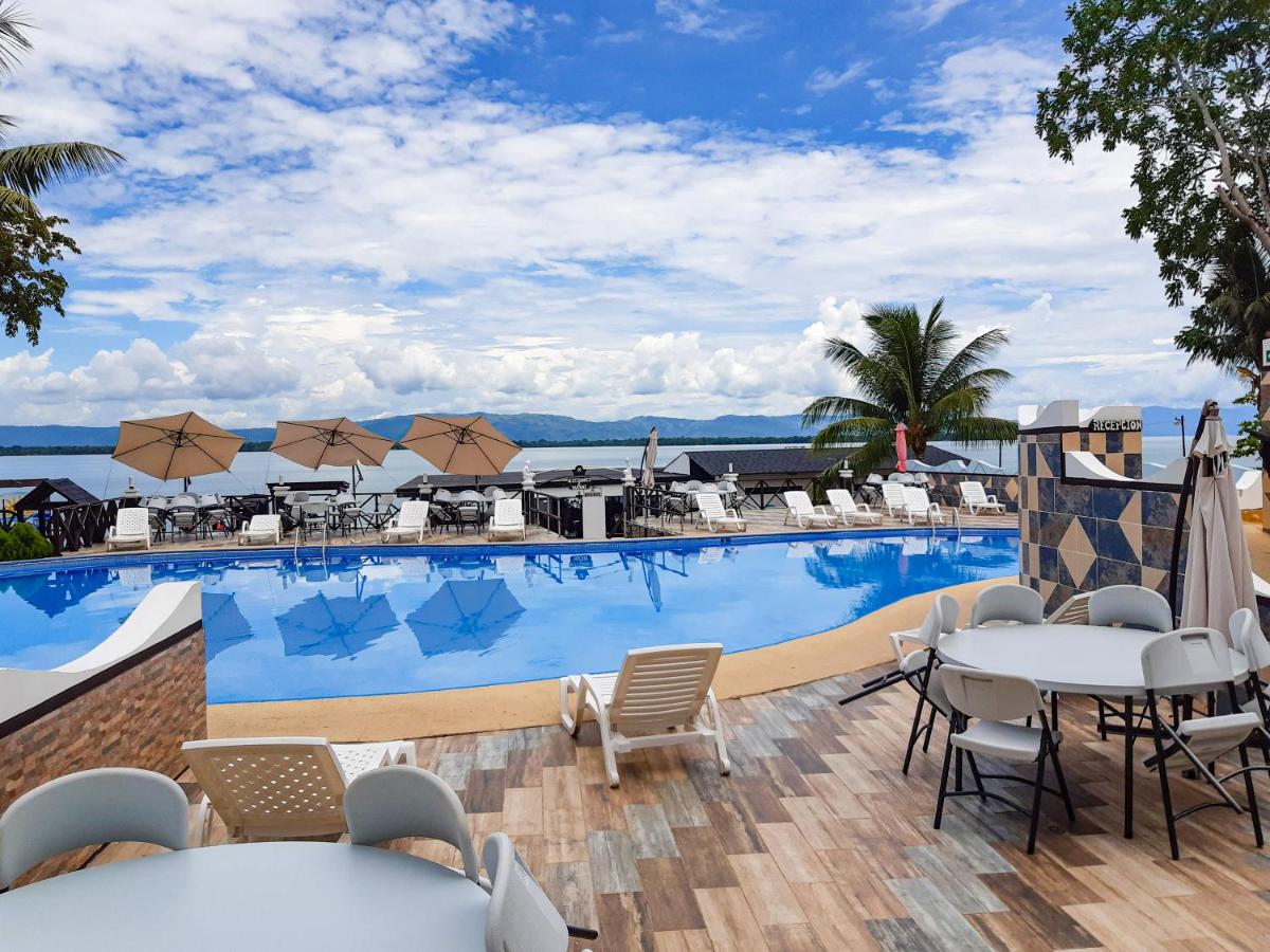 Hotel Mi Paraíso Río Dulce - Housity