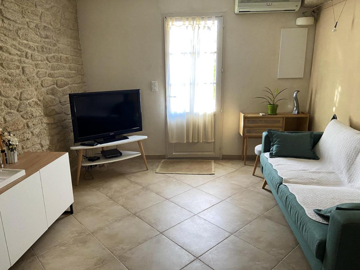 Appartement de 3 chambres avec terrasse a Saint Florent a 2 km de la plage - Housity