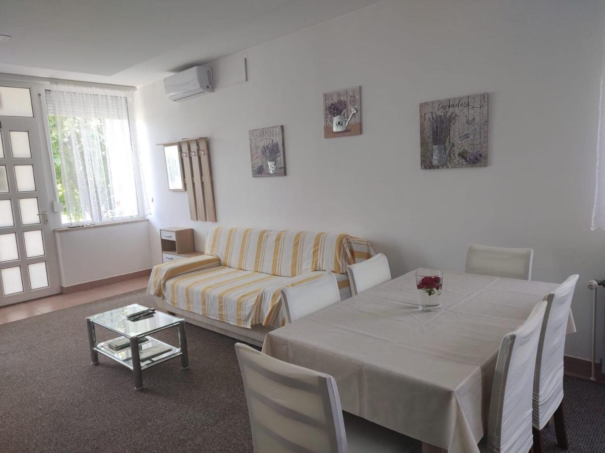 Apartment Marija - Housity