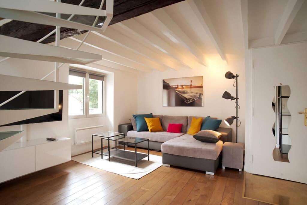 Duplex de charme avec terrasse aux portes de Paris - Housity