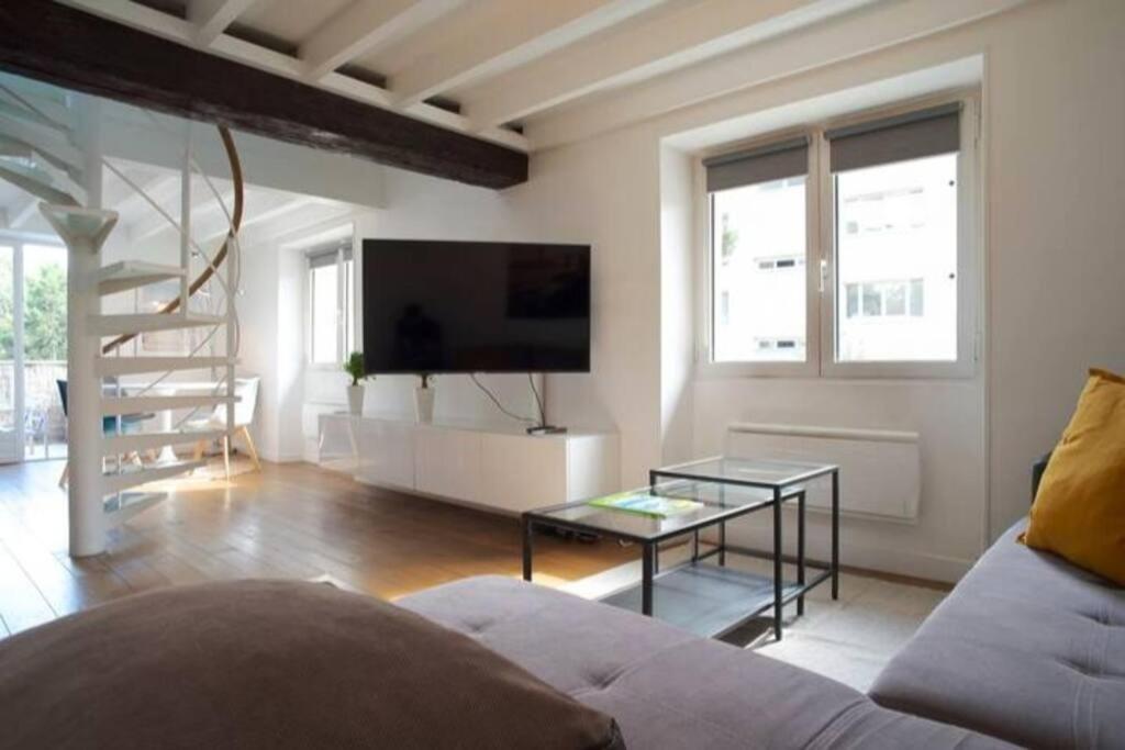 Duplex de charme avec terrasse aux portes de Paris - Housity
