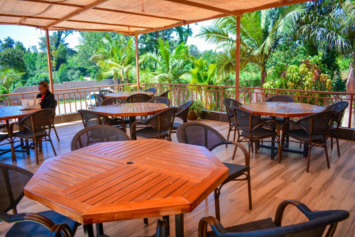 Suitetrails - Omega Gardens Hotel