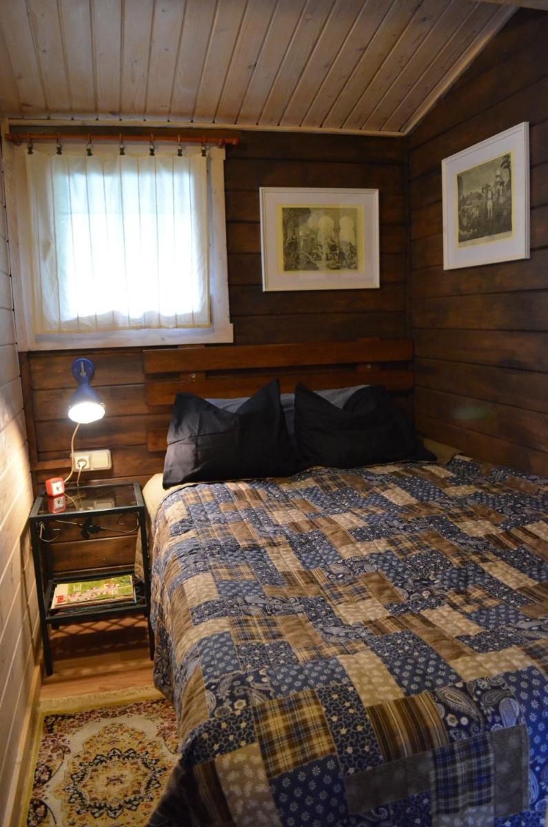 The Fool & The Princess Wooden House 1 - Housity