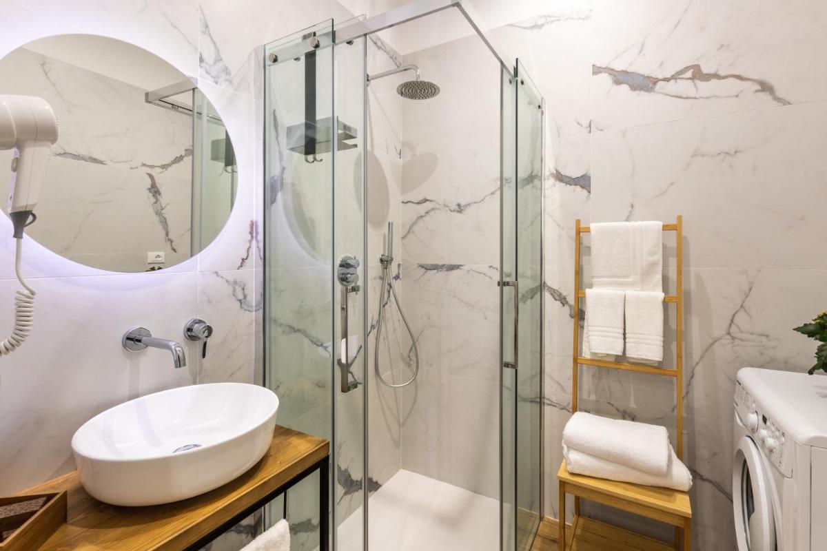 Suitetrails - Trisina Rooms