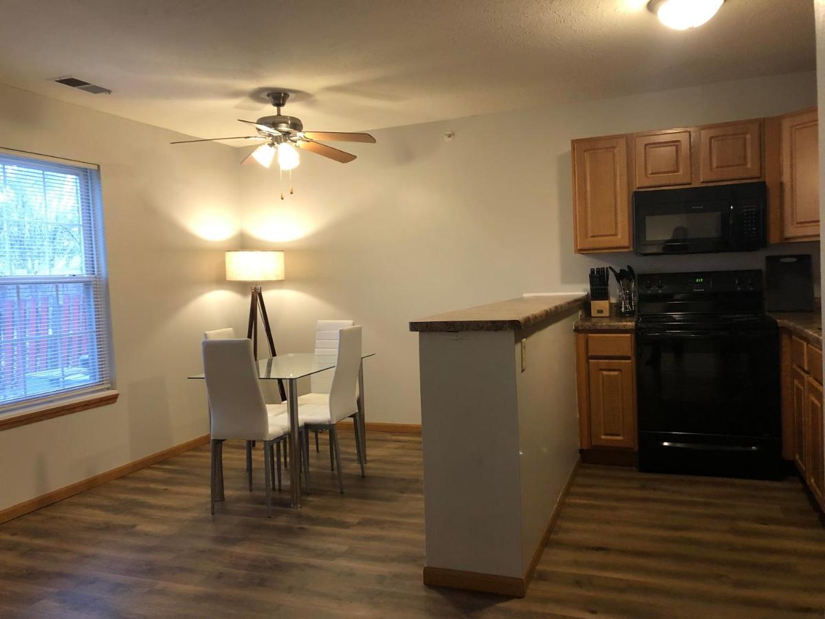 Spacious 2 and 3 bedroom newly furnished apartments close to Rivian - Housity