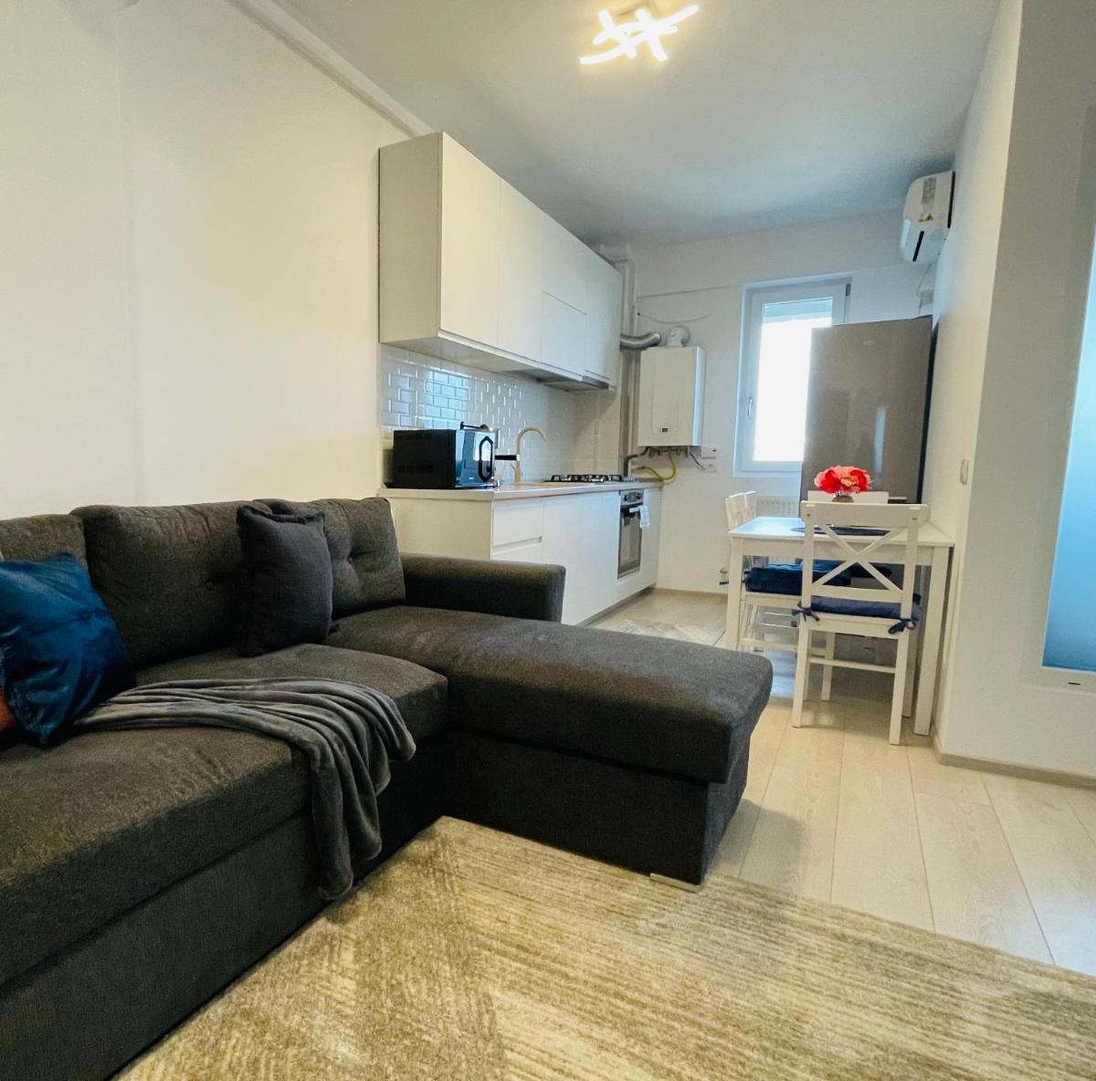 Suitetrails - Q Home Apartment - Palas Center