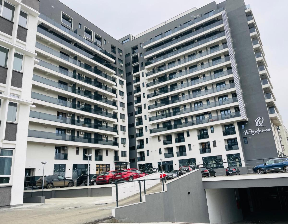 Suitetrails - Q Home Apartment - Palas Center