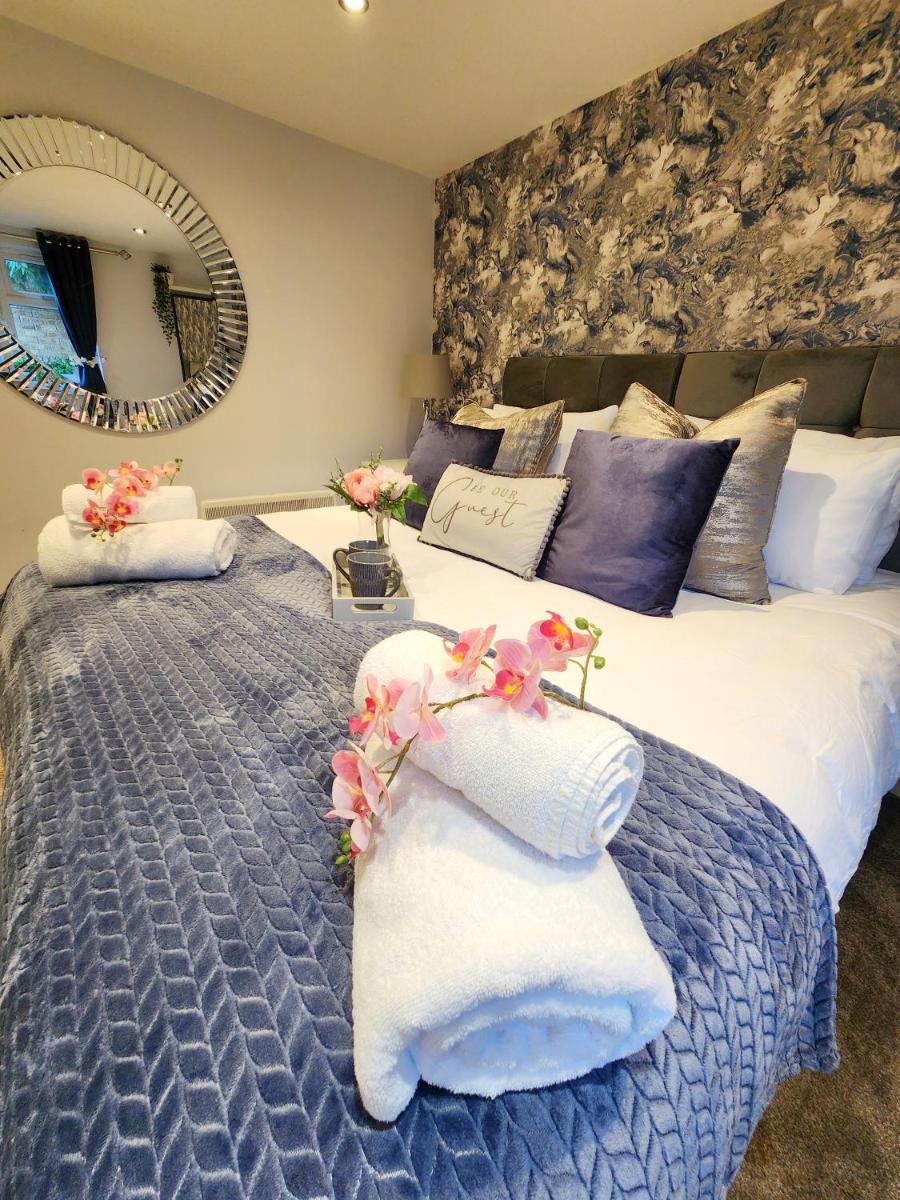 Suitetrails - Studio Apartment The Den Colnbrook