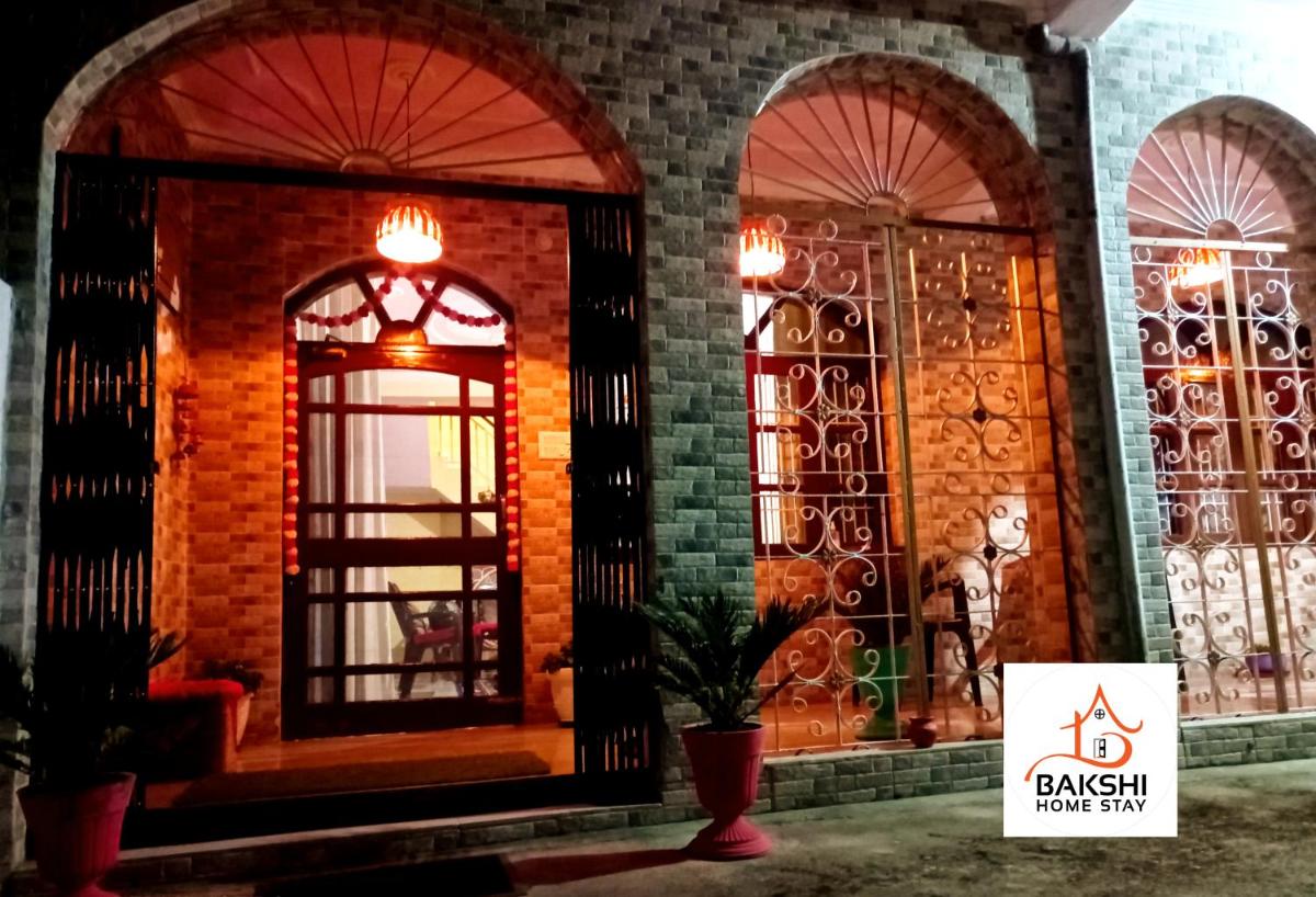 Suitetrails - Bakshi Home Stay