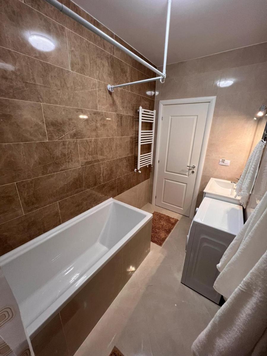 Suitetrails - Apartament 2 camere Proximitate Aeroport