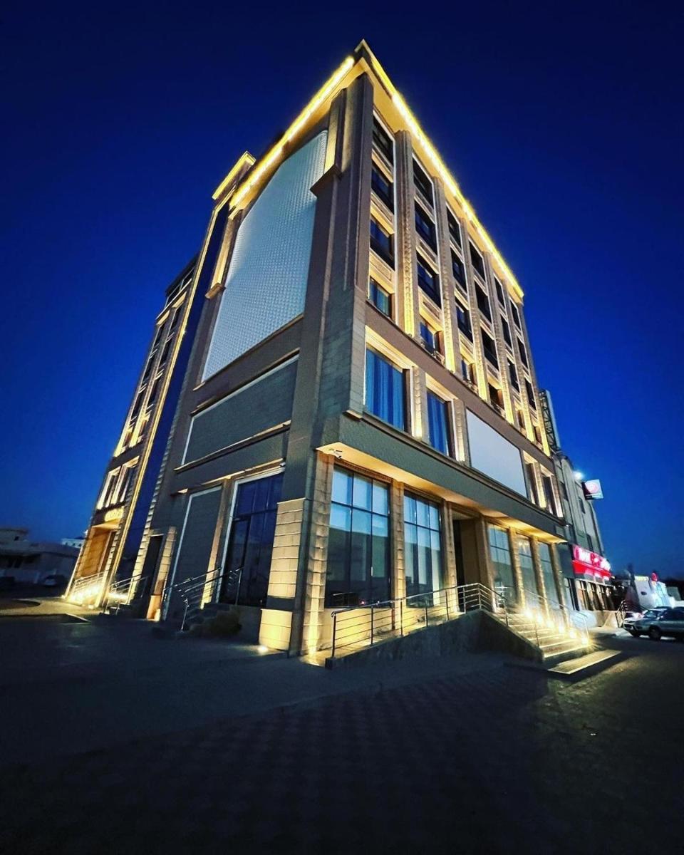 Suitetrails - Royal Vista Hotel