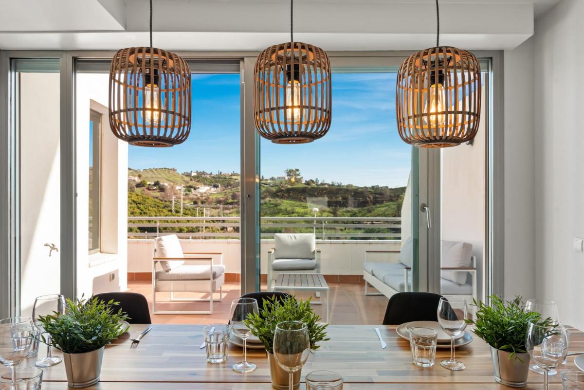 Suitetrails - Penthouse in La Cala de Mijas with rooftop terrace and 3 community pools