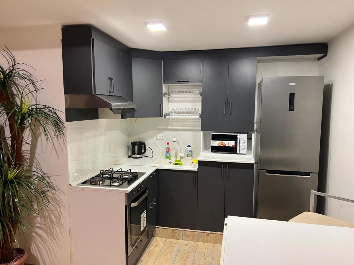 Suitetrails - Dublex Apartment in Yerevan komitas D1