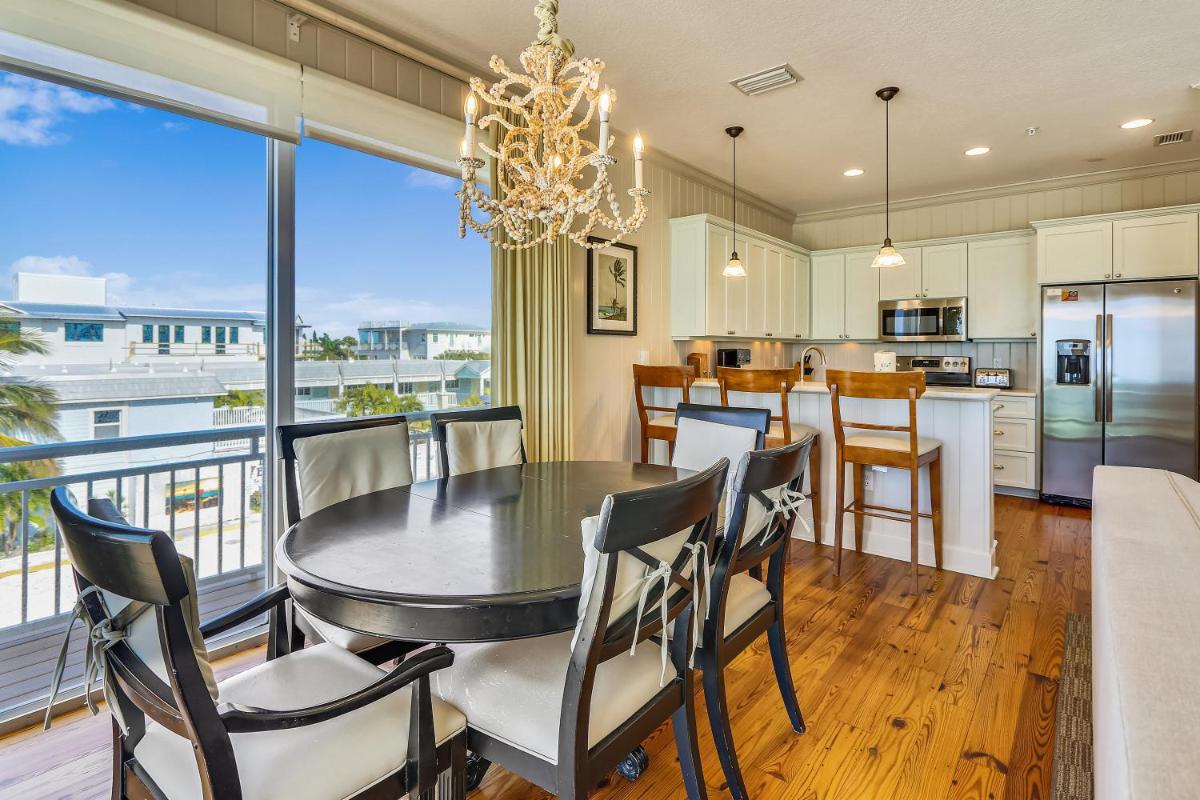 Suitetrails - Beach Front 3 Bedroom C