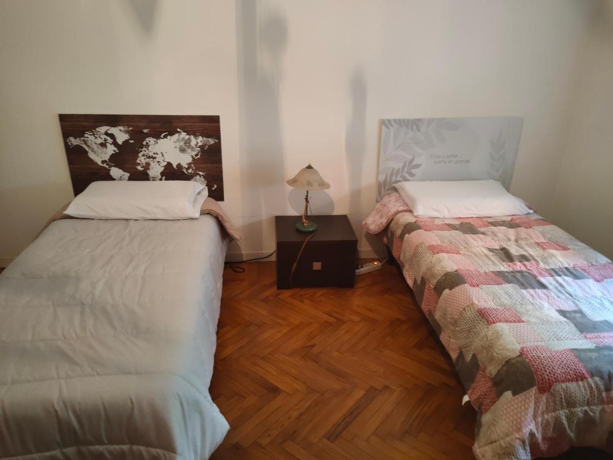 Casa - house Xavier una casa famigliare , dame entra solo Chi a un bel cuore , non'e il l'intero alloggio solo stanze e bagno - Housity