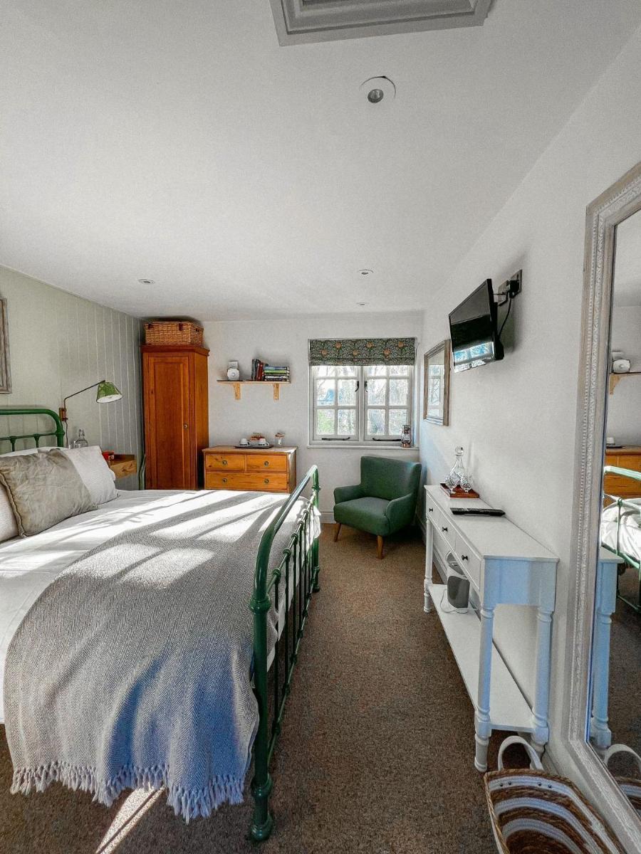 The Crown Inn - Housity