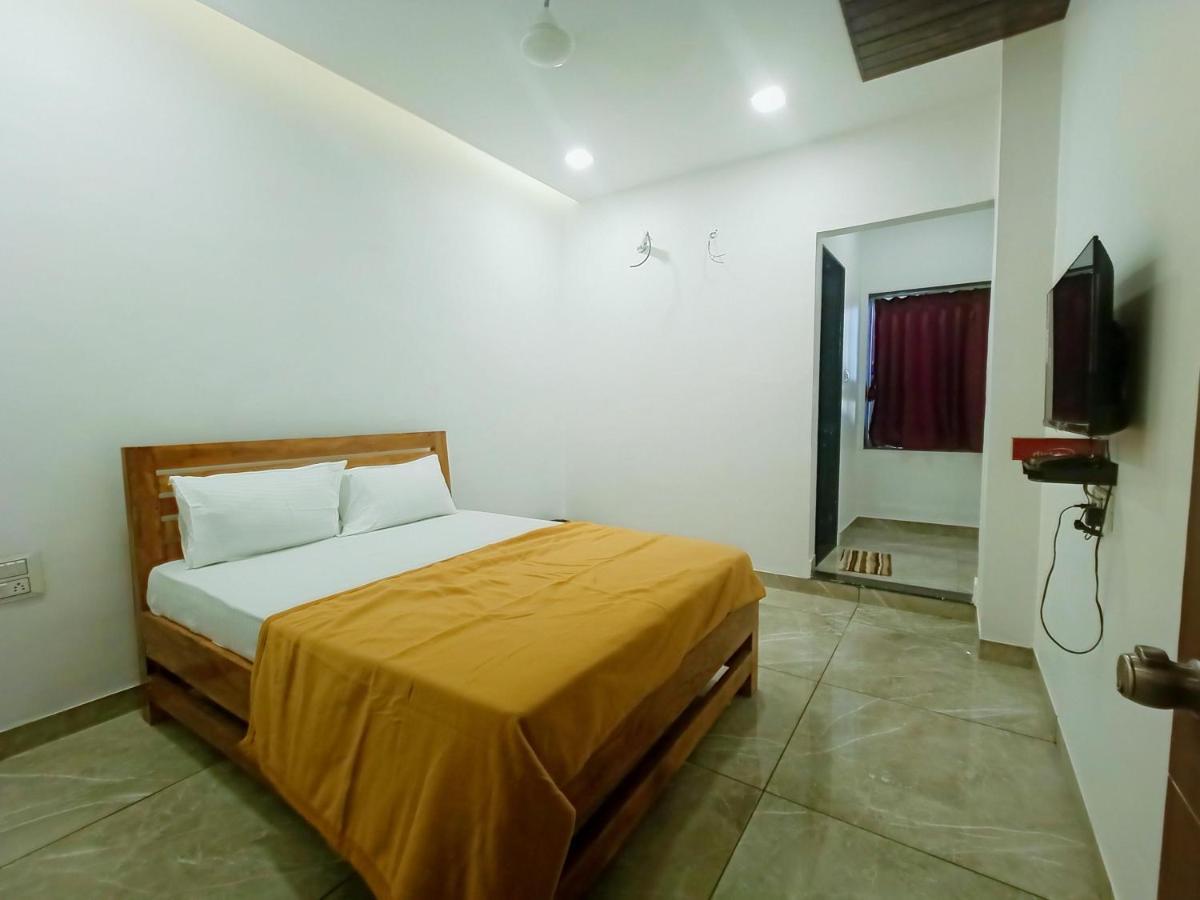 Hotel Nivya Rooms - Housity