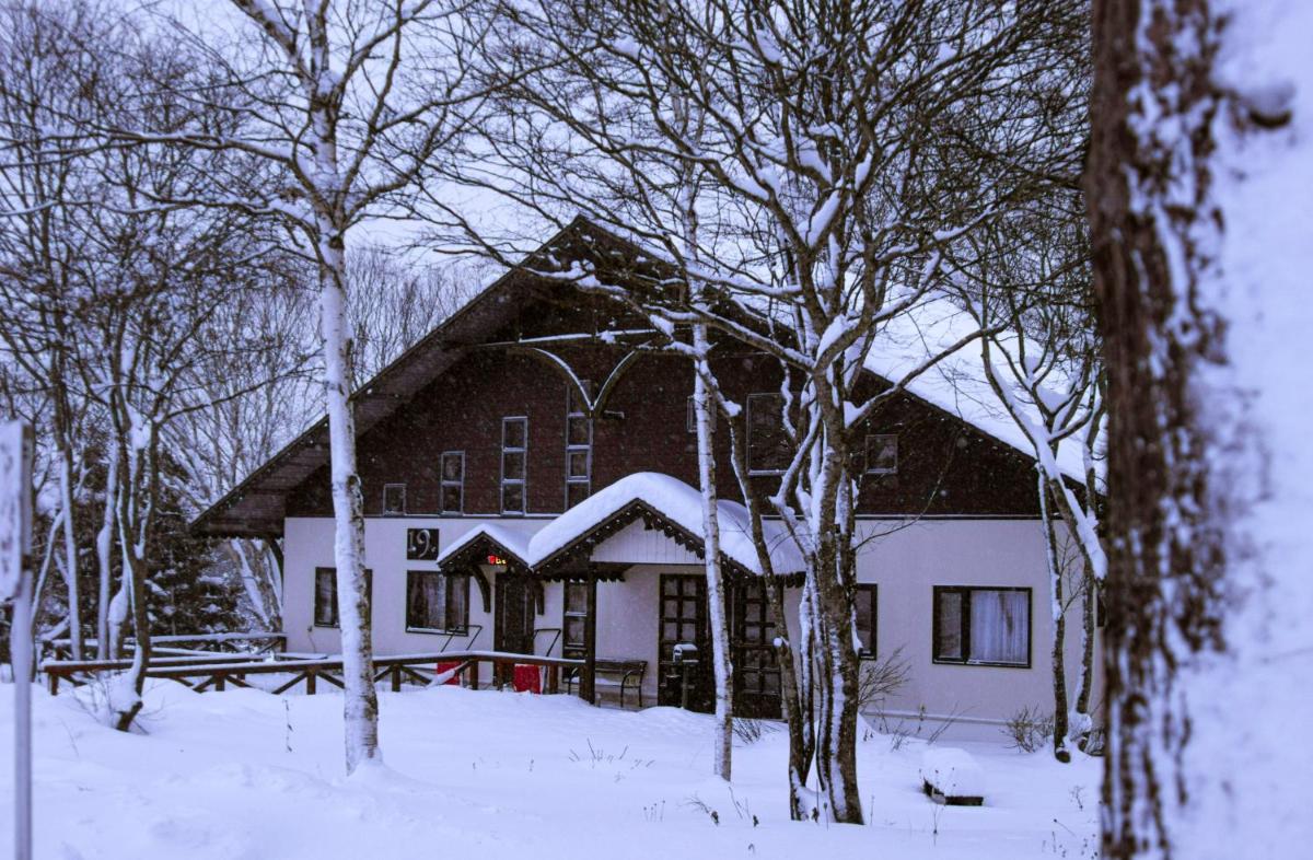 19 Accommodation - Housity