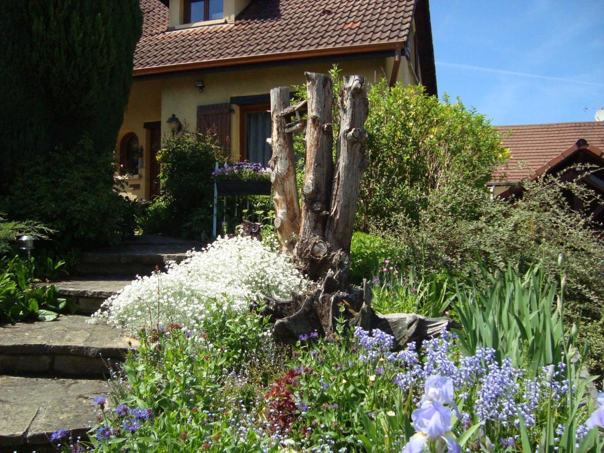 Les Corneilles - Housity