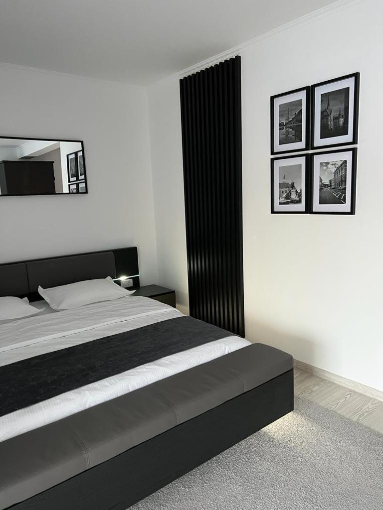 Pensiunea Max - Housity