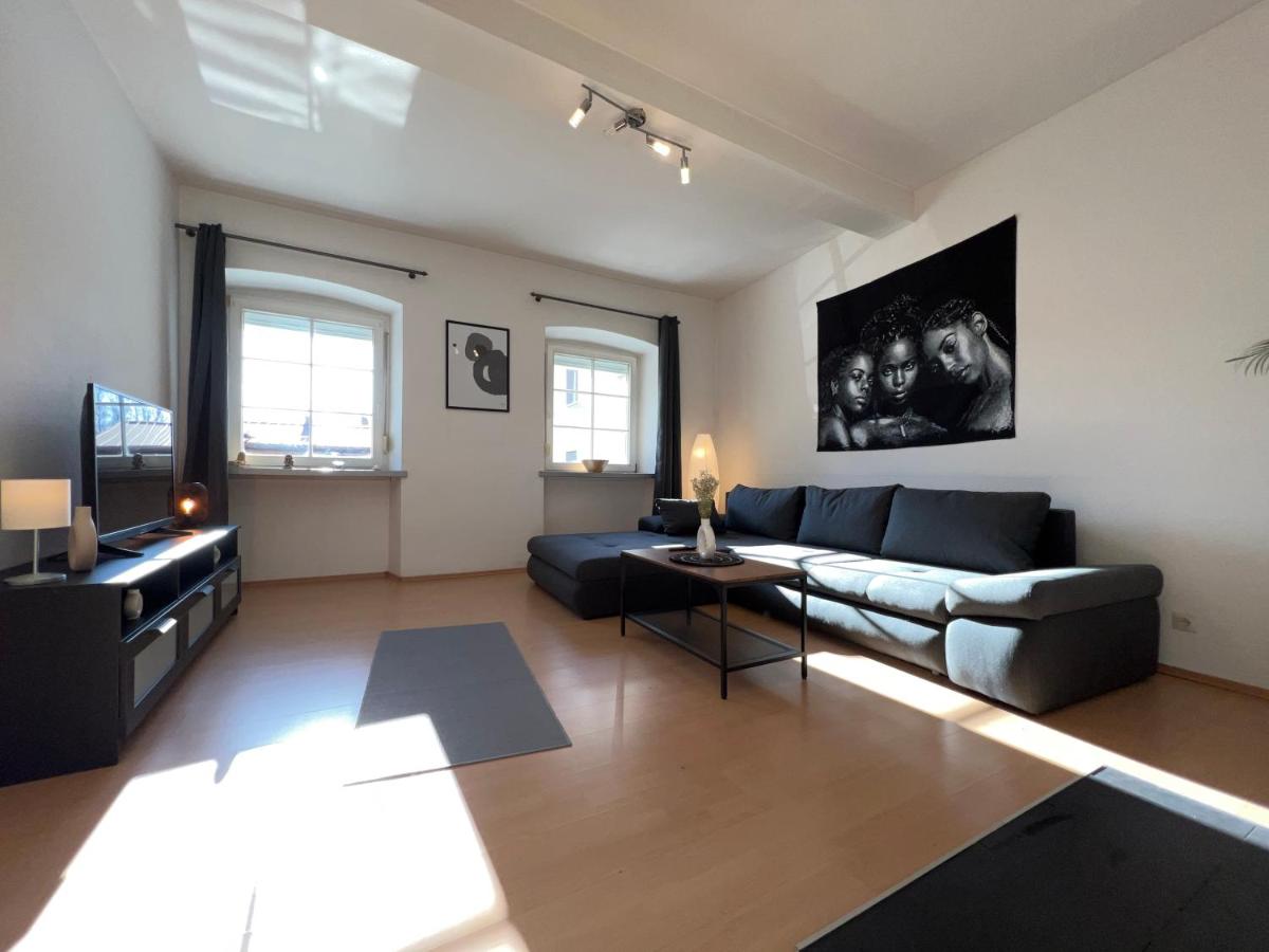 Suitetrails - Romantisches Kamin-Apartment by Rabe - Netflix & Coffee-Bar & Parkplatz