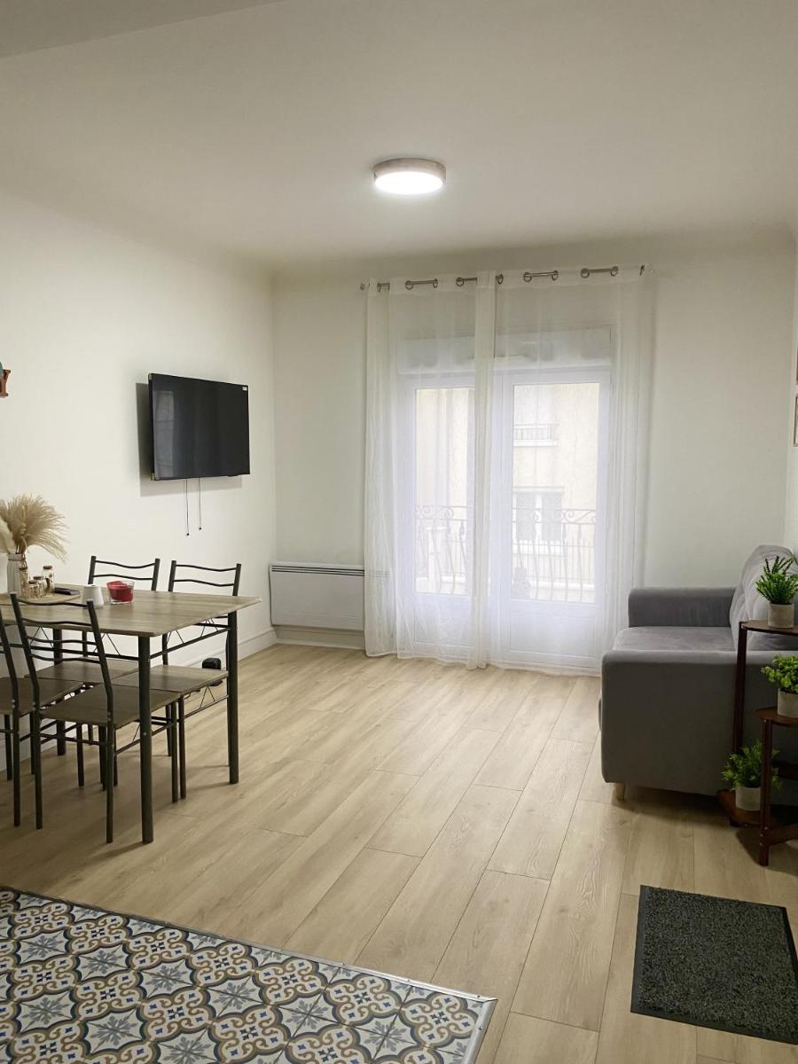Spacieux T2 à 15mn de Paris et 30mn de Disney en voiture ! - Housity
