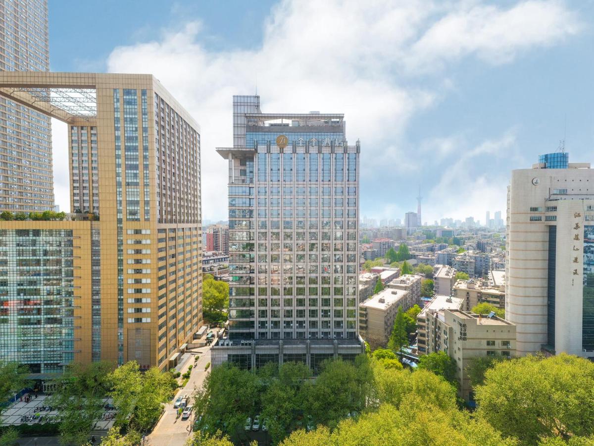 JI Hotel Nanjing Hongqiao Zhongshan North Road - Housity