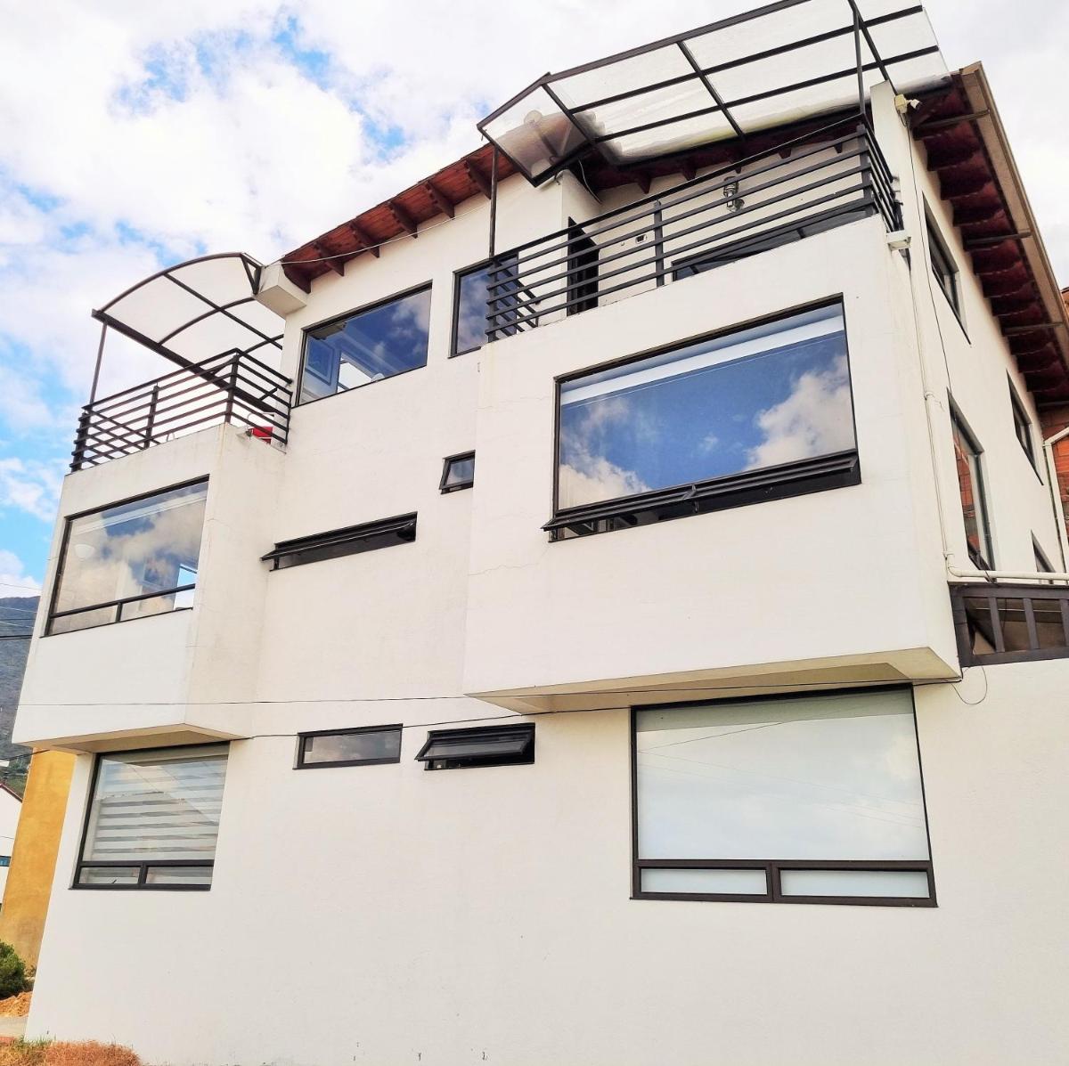 Comfort-Guatavita, Apartamento Completo - Housity