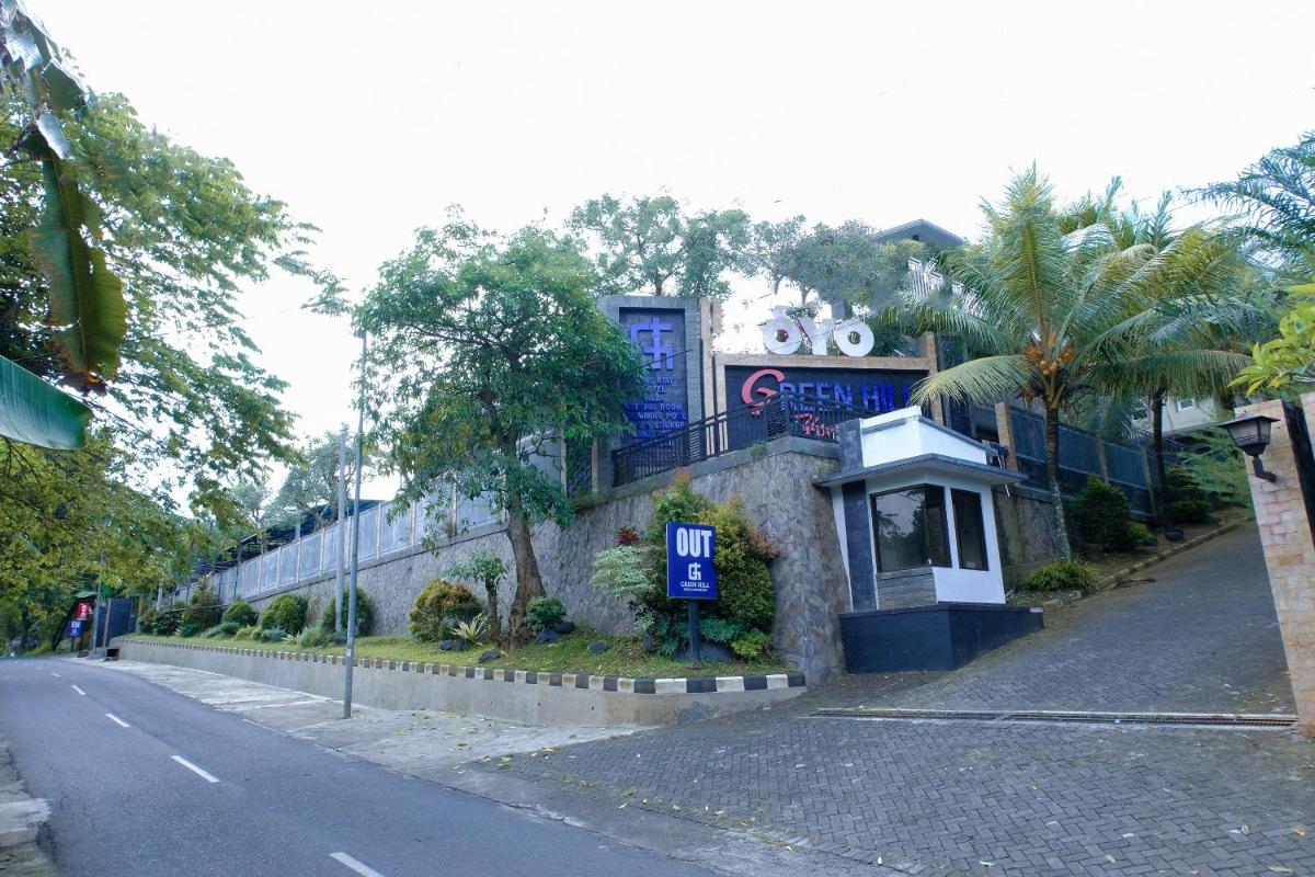 Suitetrails - Capital O 887 Green Hill Hotel And Convention Center