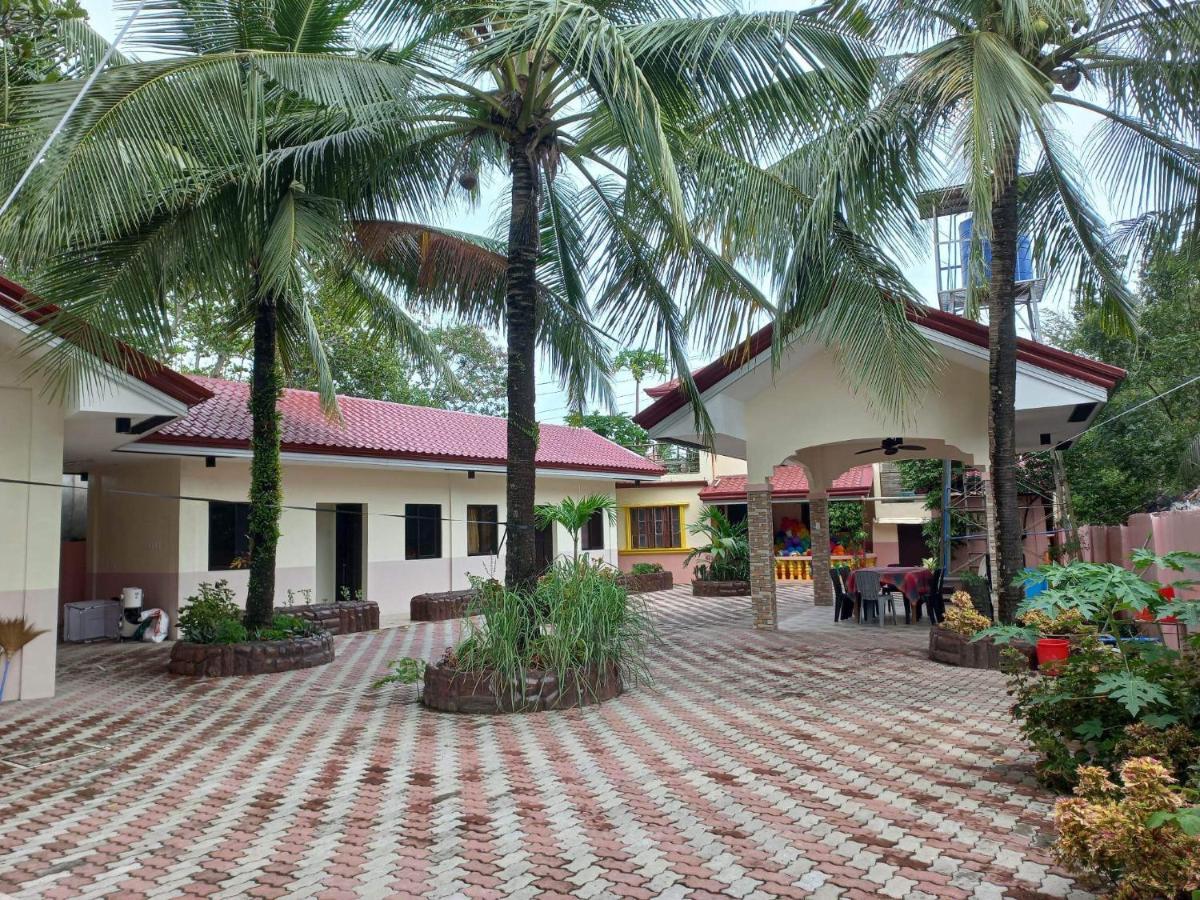 Suitetrails - CABRERA GUEST HOUSE exGREEN BAMBOO GUIMARAS
