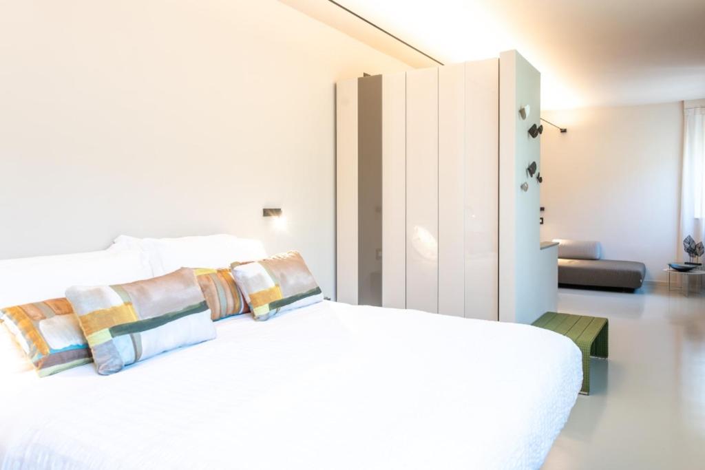 Hotel Zurigo - Housity