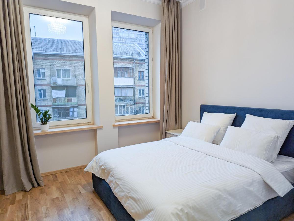 Suitetrails - Kyiv Honchara Hotel