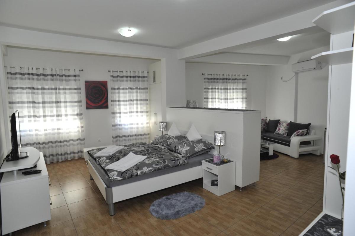 Apartment Jovana Nikšić - Housity