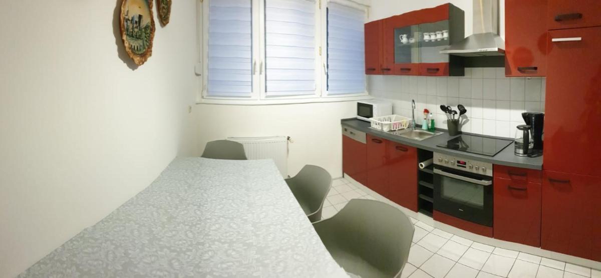 Monteur & Ferienwohnung 4 Zimmer - Housity