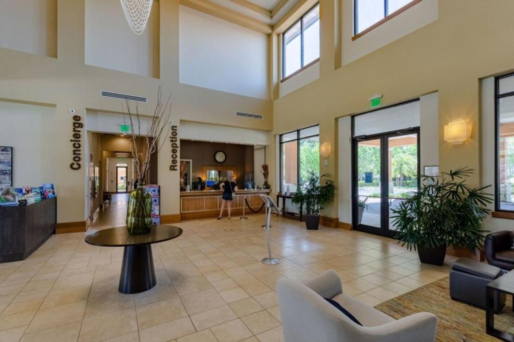 4 Bedrooms 3,5 Bathrooms Regal Oaks 2713 Il - Housity