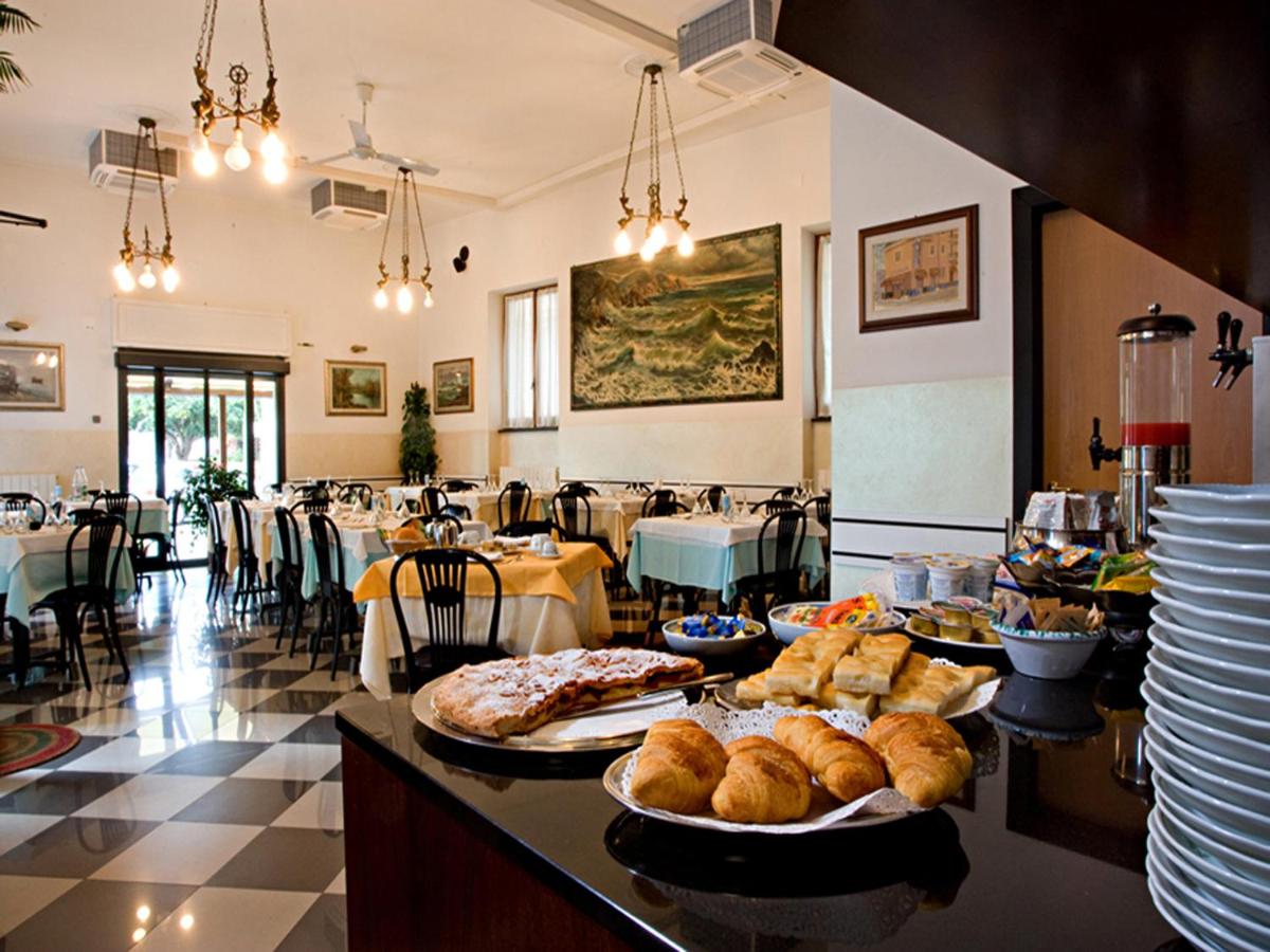 Suitetrails - Albergo La Marina B&B
