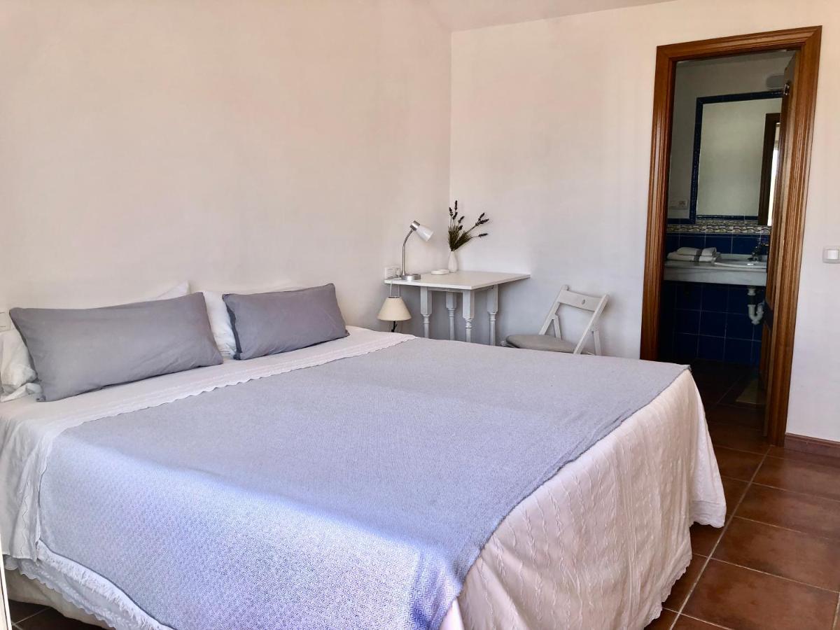 Suitetrails - Charming 1 bedroom suite with shared kitchen next to Puerto Banus