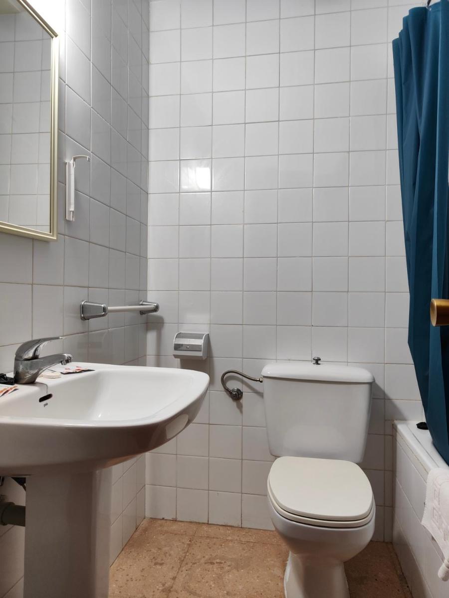 Hostal Restaurante Venta del Barro - Housity