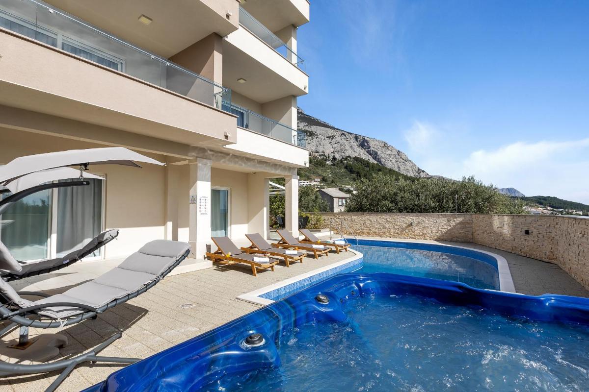 Apartments Lujnovic - Housity