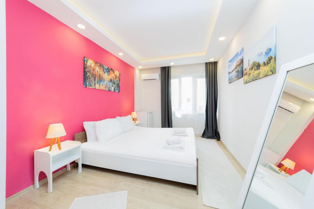 Suitetrails - Lovely Central Apartment near Beach in Muratpasa, Antalya