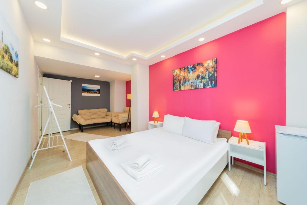 Suitetrails - Lovely Central Apartment near Beach in Muratpasa, Antalya