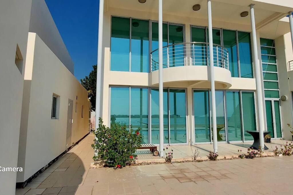 Suitetrails - Family friendly house in Bahrian