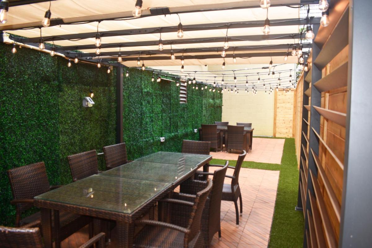 Suitetrails - Waikiki Beachside Hostel