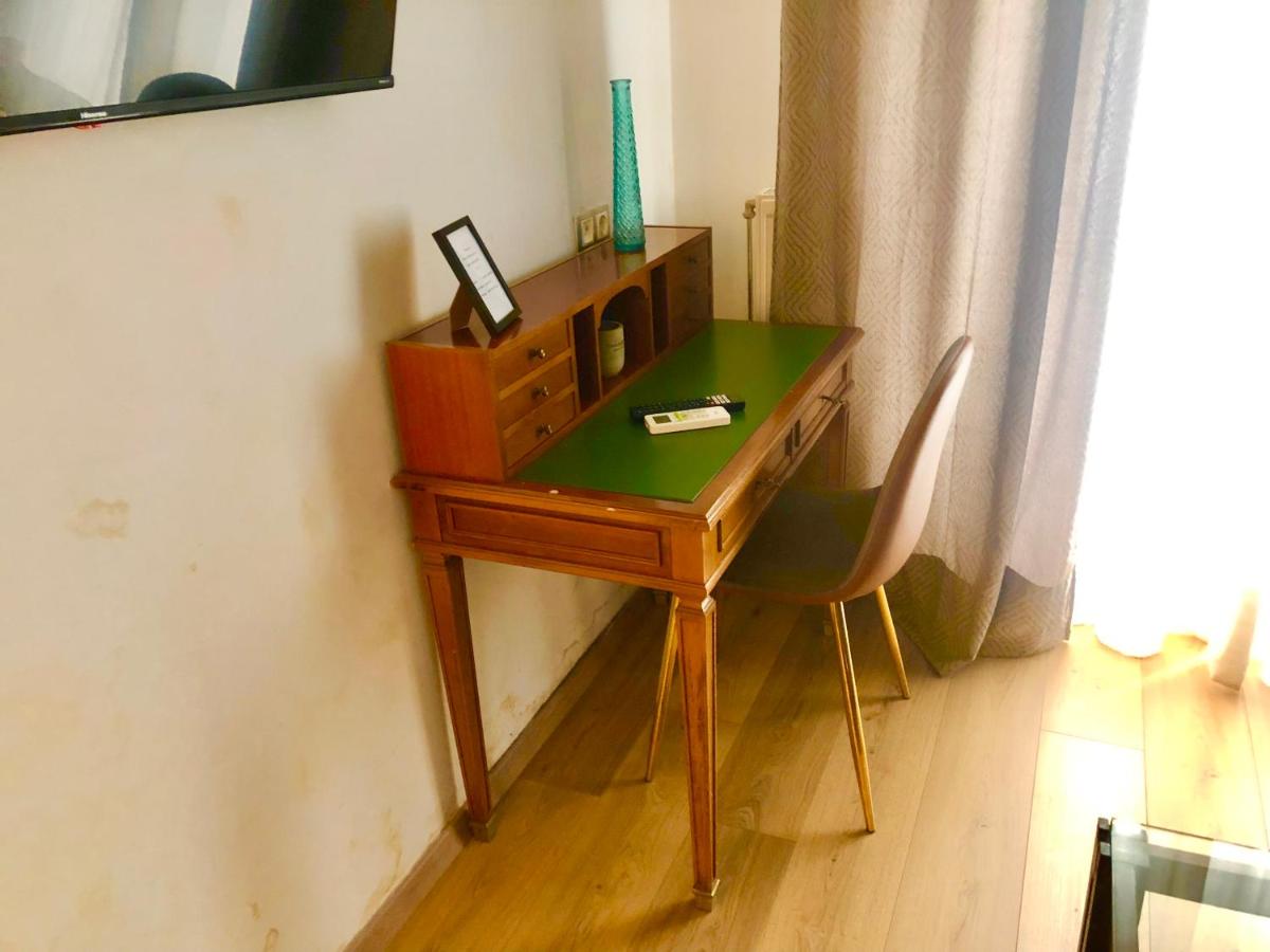 Suitetrails - Athens Central Blue Grand Apartment